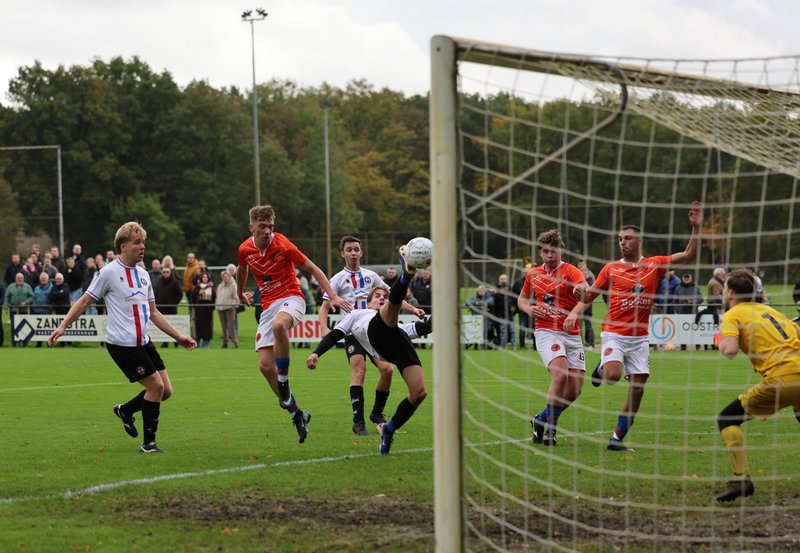 26-10-26 Pekela - Onstwedder Boys. Foto: Freek Moorlag Onstwedde.info