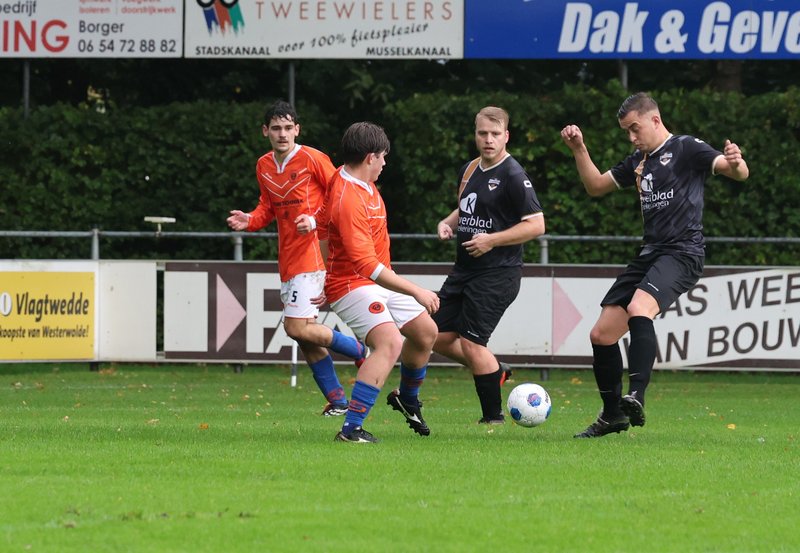 20-10-26 Onstwedder Boys 2 - Klazienaveen 2. Foto: Freek Moorlag Onstwedde.info