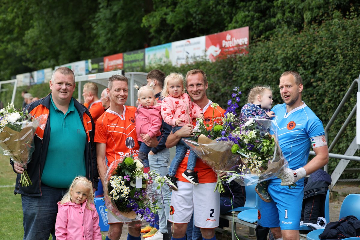 Onstwedder Boys neemt afscheid van drie spelers