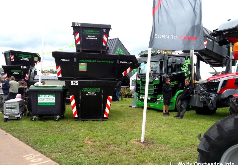 12-06-26 Strockmeijer Containerverhuur was aanwezig op de Vlagtwedder Landbouwbeurs. Foto: H. Wolfs Onstwedde.info