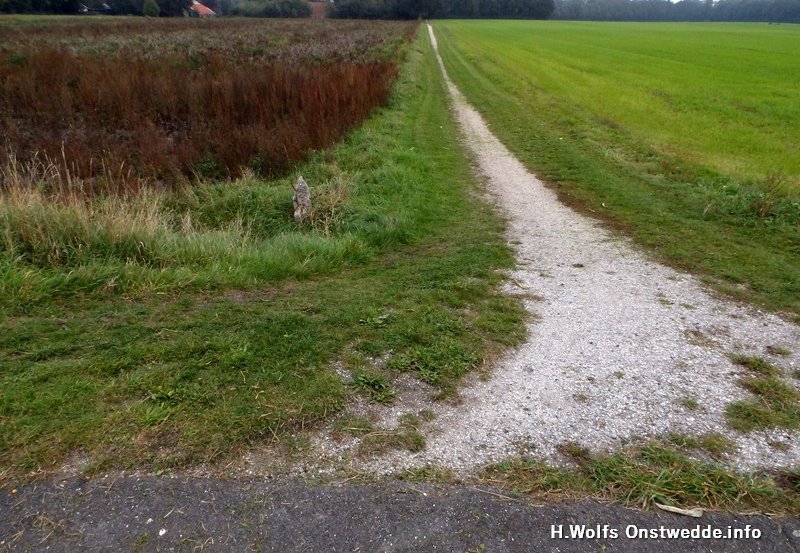 06-10-26 Het schelpenpadje dat gaat de Duinweg. Foto: H. wolfs Onstwedde.info