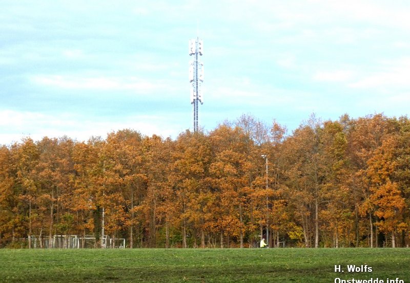 14-11-25 Herfstkleuren met zicht op de Duinweg. Foto: H. Wolfs Onstwedde.info