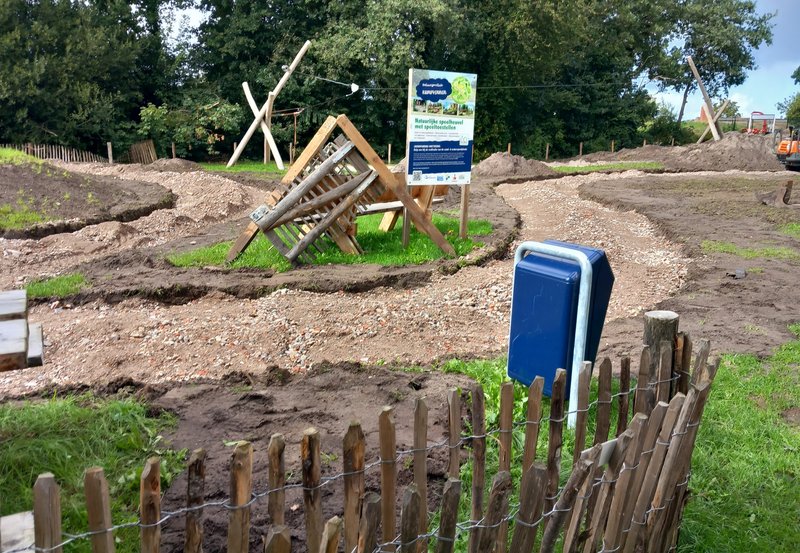 10-09-26 Start werkzaamheden natuurspeeltuin Kampvennen in Onstwedde. Foto: Roelie Knigge Onstwedde.info