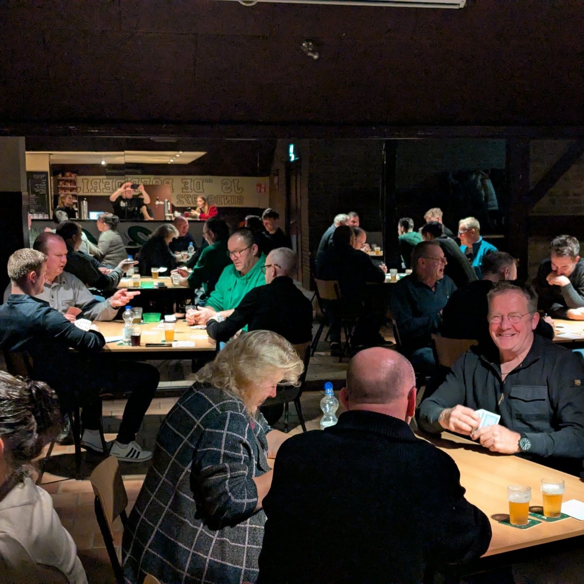 Geslaagd Klaverjastoernooi in Jeugdsoos de Boerderij