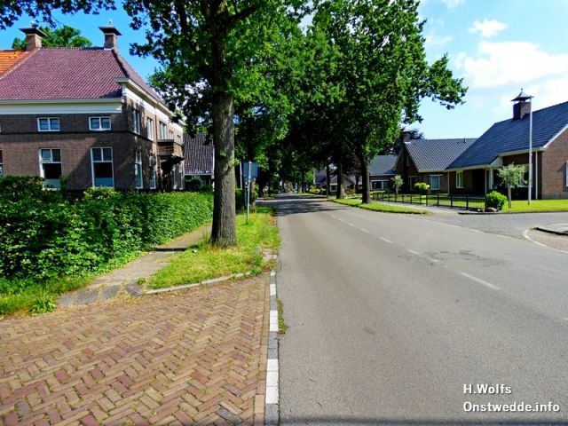 Stremming Dorpsstraat tijdens jaarmarkt op 3 juli